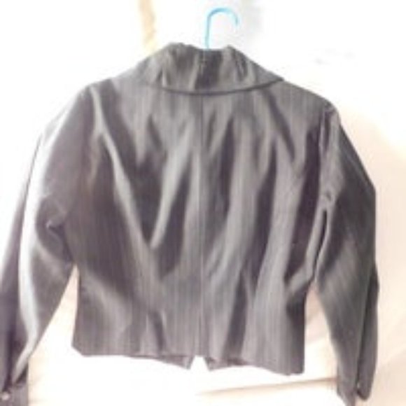 CHAPS Blazer Black Pinstripe Brand New - Picture 4 of 5